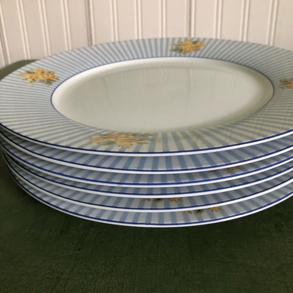 Laura Ashley Brighton Rose Rimmed Dinner Plates - Picture 5 of 6